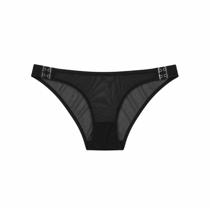 LI0031 black flat-lay